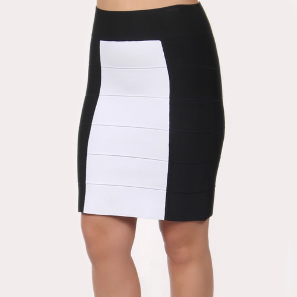 BCBG MAX AZRIA BLK & WHT BANDAGE SKIRT XS